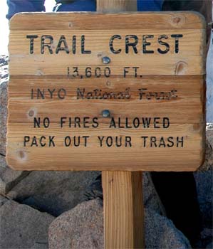 Trail Crest Sign