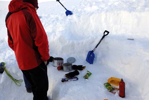 Snow shelf for camp gear
