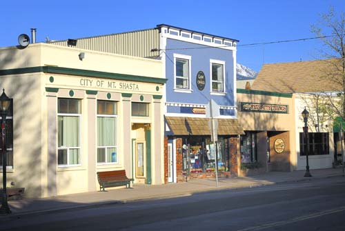 Little Town of Mt Shasta